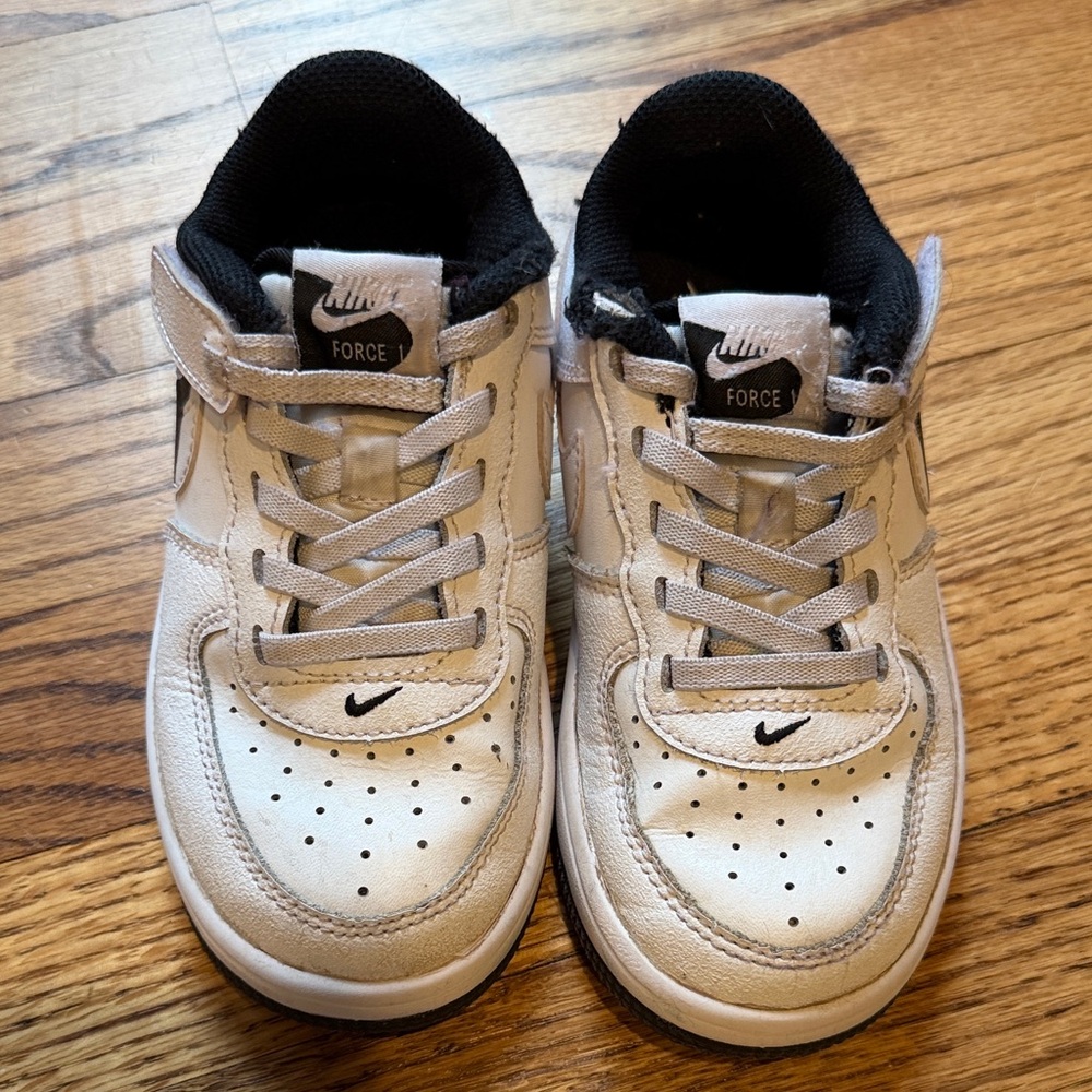 Nike Kids Force 1 (size 11c)